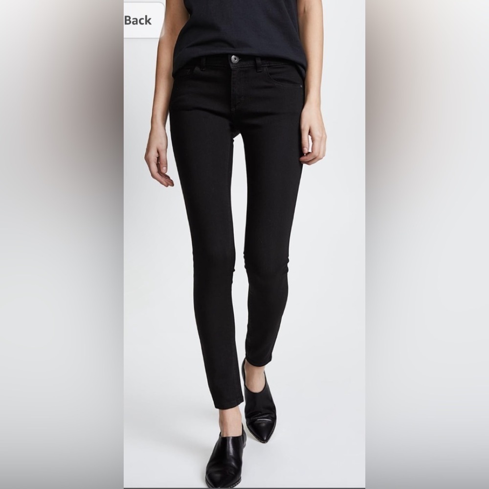 Gap's 1969 legging jeans: skinny fit with a true denim feel,low rise